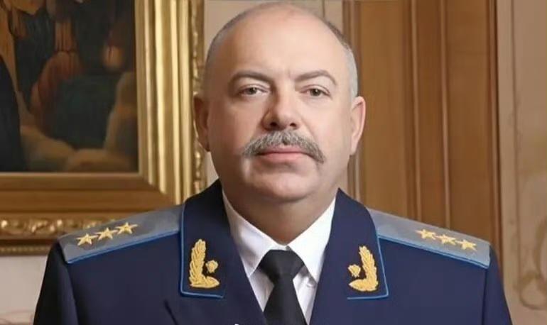 乌克兰前总检察长皮斯昆于2025年12月17日在法国尼斯附近的别墅被拘留，法国警