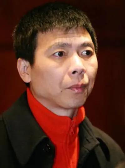 导演冯小刚与演员徐帆的爱情
   
    演员徐帆与导演冯小刚的爱情故事:
 