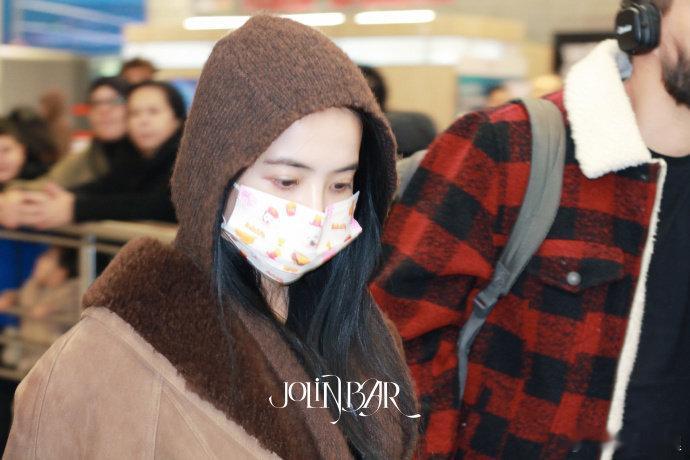 蔡依林巴黎接机高清美图巴黎迎来亚洲天后！蔡依林接机高清图展现真实好状态。长途飞行