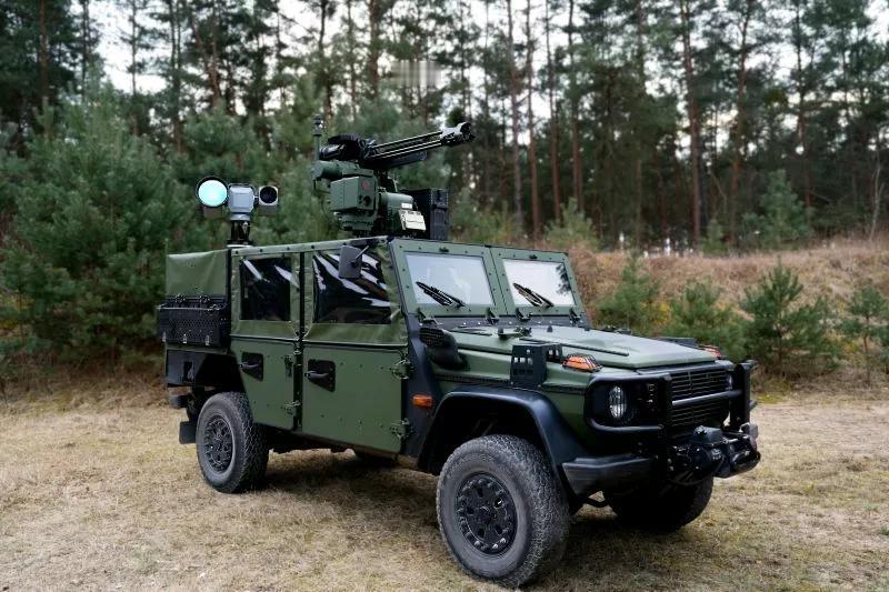 《图片报》消息，当地时间3日，塞尔维亚总统武契奇表示，贝尔格莱德愿意在继续保持军