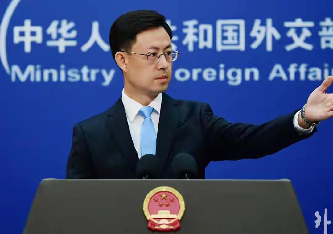 文｜唐驳虎 著名撰稿人、凤凰网专栏作者 当特朗普在社交媒体上以全大写字体宣告“G