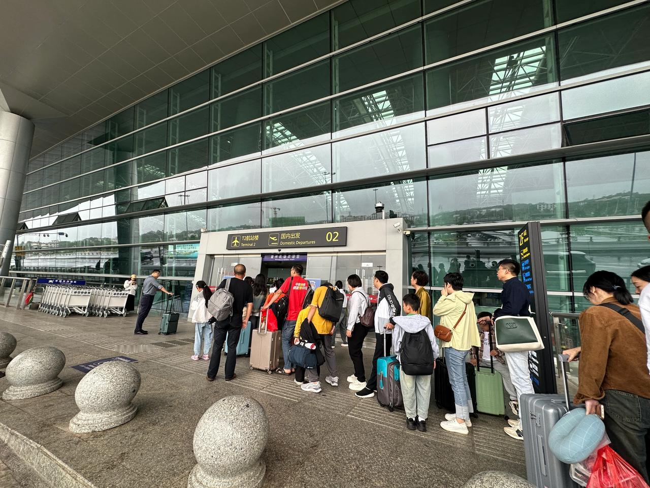 祥鹏航空，到底是不是廉价航空？

从赣州回成都，今天结束崇义之旅，下午去赣州机场