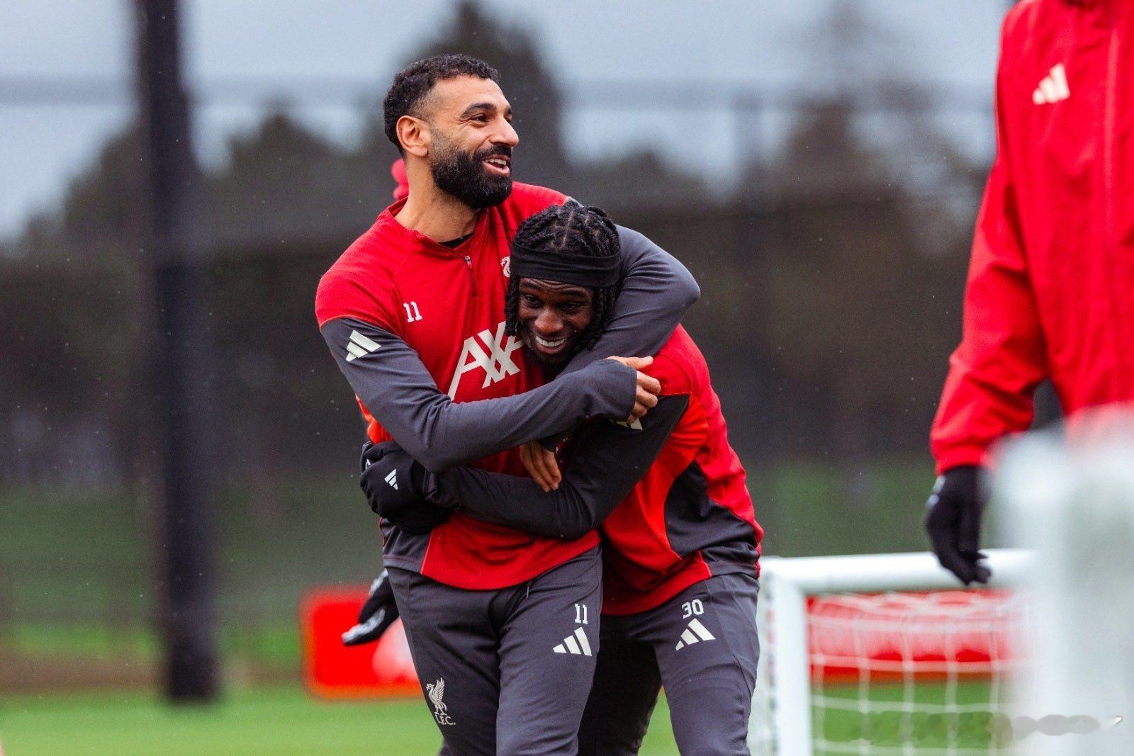 斯洛特谈及萨拉赫的进球荒：“他自己设定的标准太高了。现在当他没有进球时，人们会立