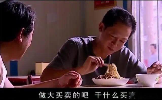 心安即是归处·默斋主人原创散文人总忍不住抬眼遥望远山，认定云雾深处藏着不为人知的
