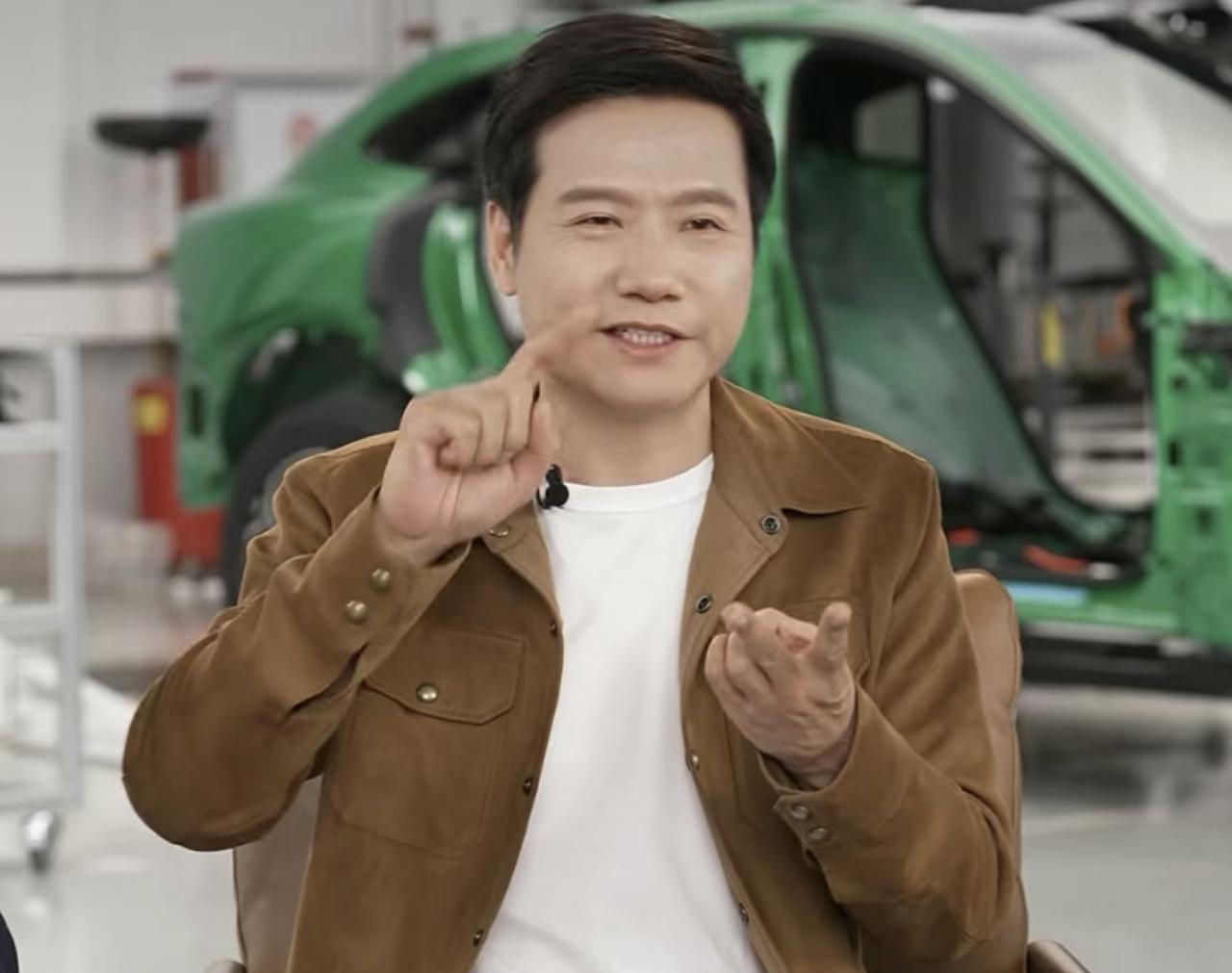 定了，小米汽车2026目标55万辆
1月3日晚雷军举办了新年首场直播，透露了小米