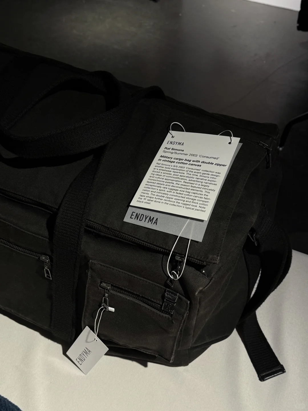 全球最大规模的helmut lang 收藏——ENDYMA