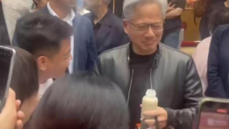 英伟达 CEO 黄仁勋首次回应被老北京豆汁酸出“痛苦面具”：如果你没看到我的表情