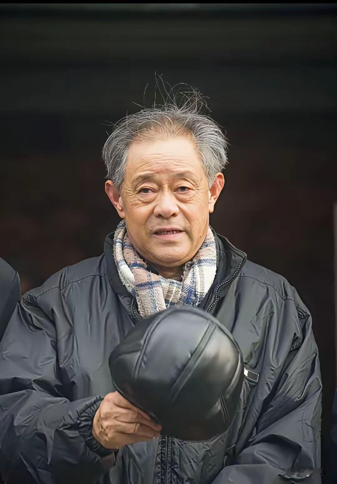 网传徐湖平在监狱中去世，死因晚期肺癌？
这个传言是10月14日公众号“亚周在线”