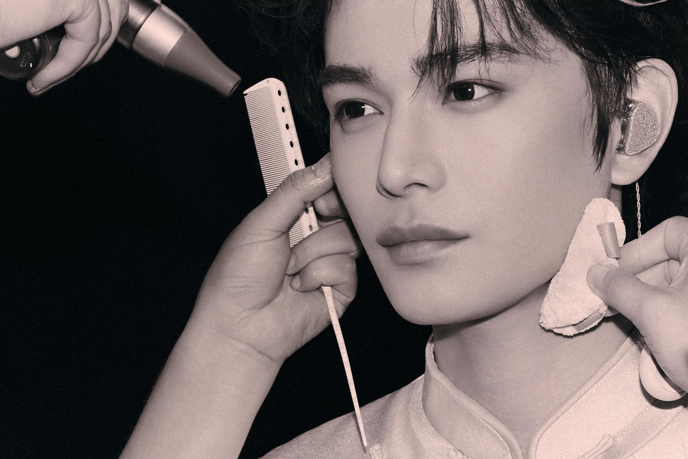 我也想对我女上下其手… 