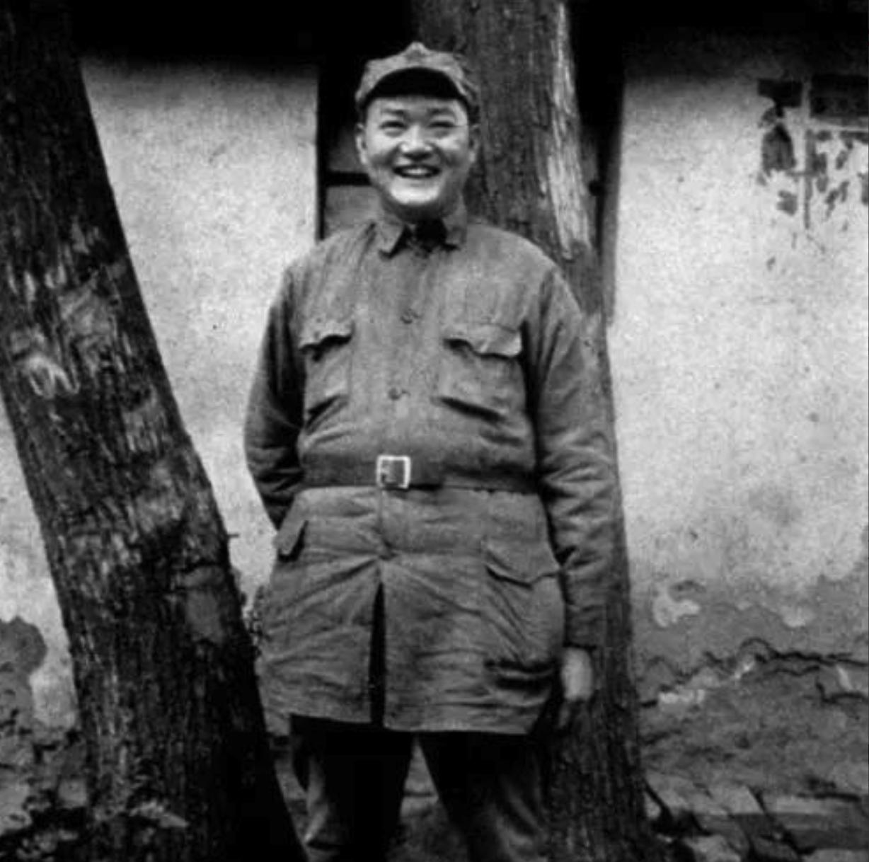 1939年，日军进犯来安，县长竟携妻带兵连夜逃跑！新四军罗炳辉怒了：这口气，必须