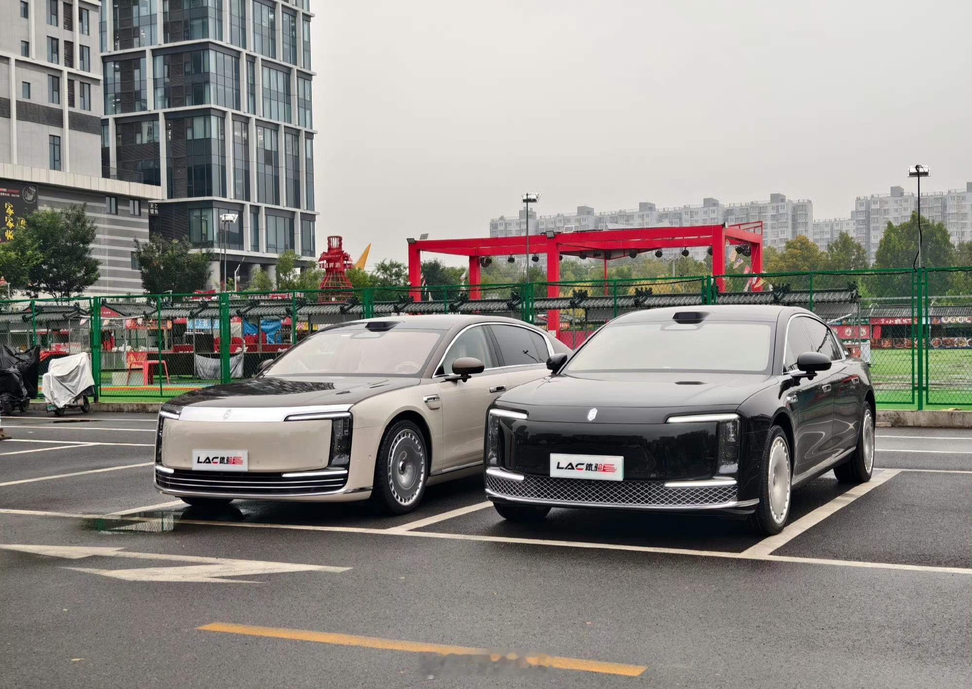 自从庆舍提尊界S800后，我们也抽空参加了几次车友聚会。10月底，我们在淄博和同