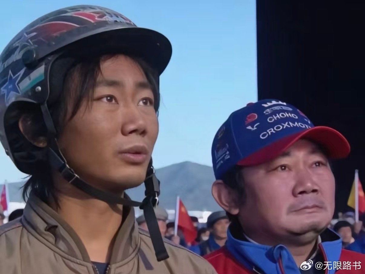 人过中年往往就不再穿切格瓦拉头像的t-shirt，因为切的眼神像在质问：为什么放