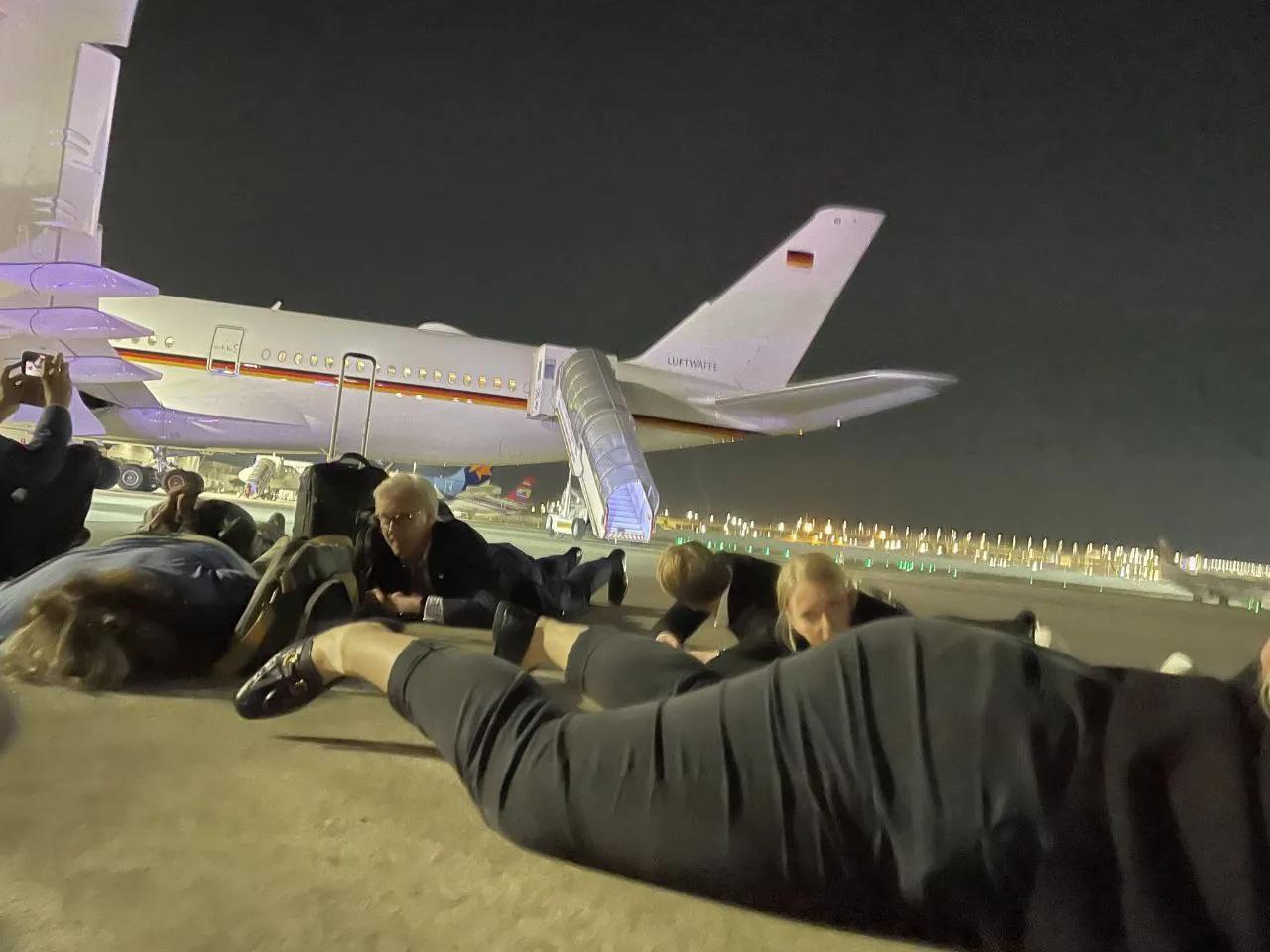 德国在以色列行了大礼！肖尔茨率代表团访问以色列，也感受到了数百万人已经感受到的感