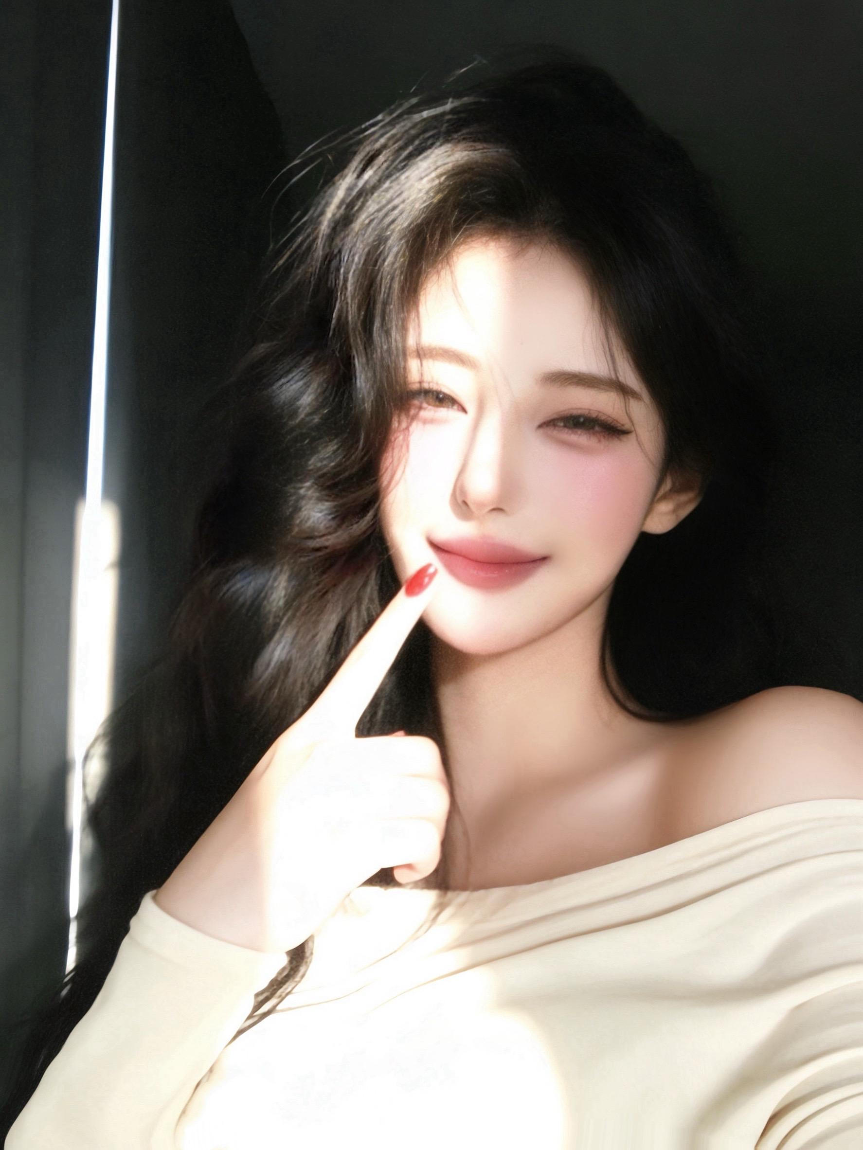 到底什么时候可以跟你约会牵牵手。