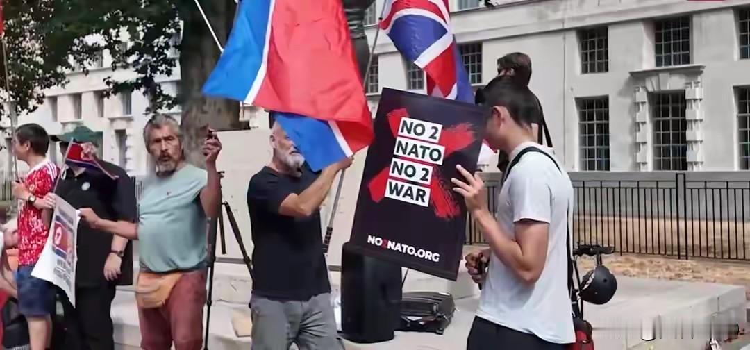 乌克兰已被厌恶。
英国民众说的对，支援乌克兰就是无底洞，没完没了的支援啥时候是个