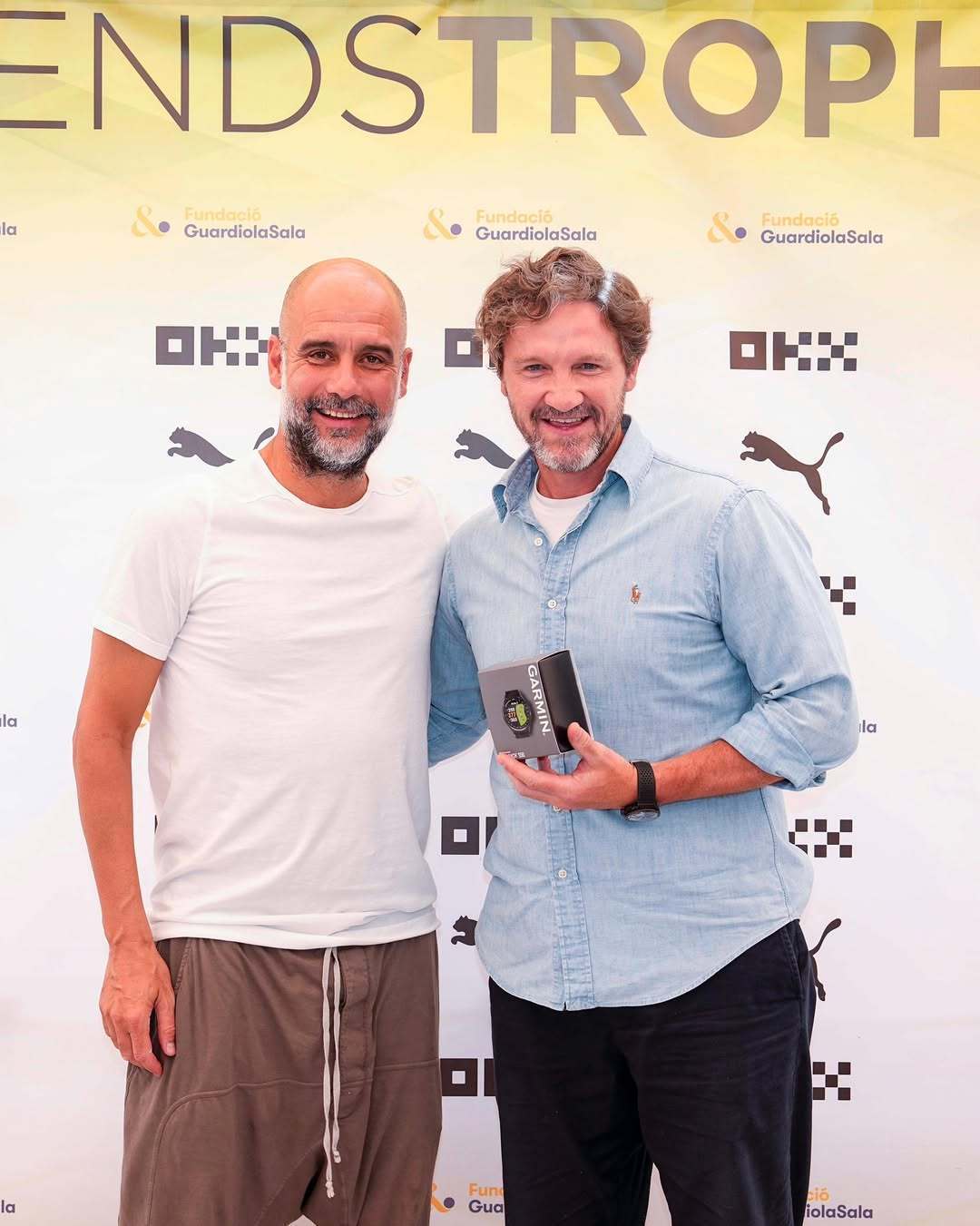 就喜欢这💩黄色