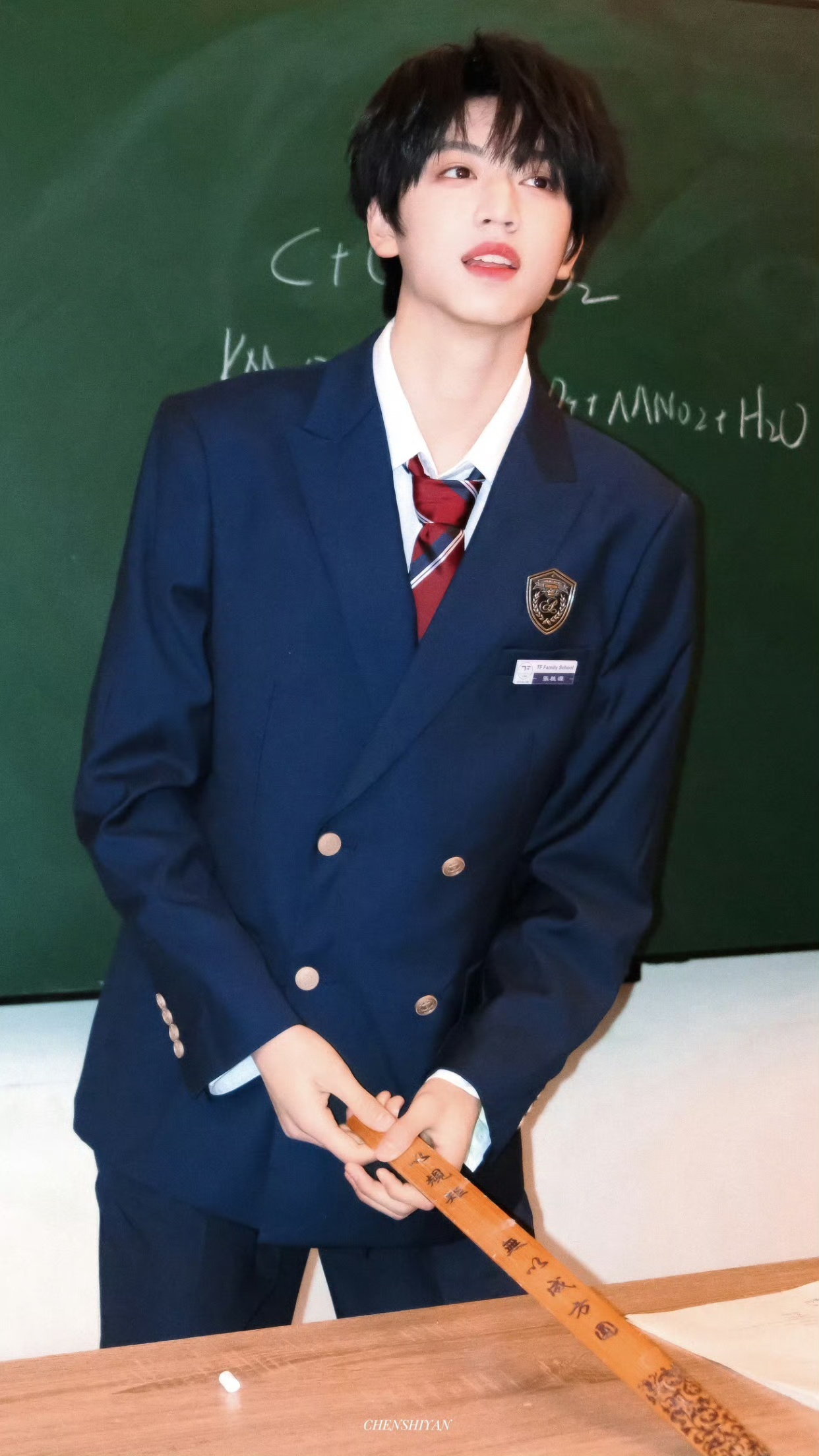 张桂源 不再依赖突围算不算长大  再一次突围，棋盘之上，方寸之间，少年褪去青涩的
