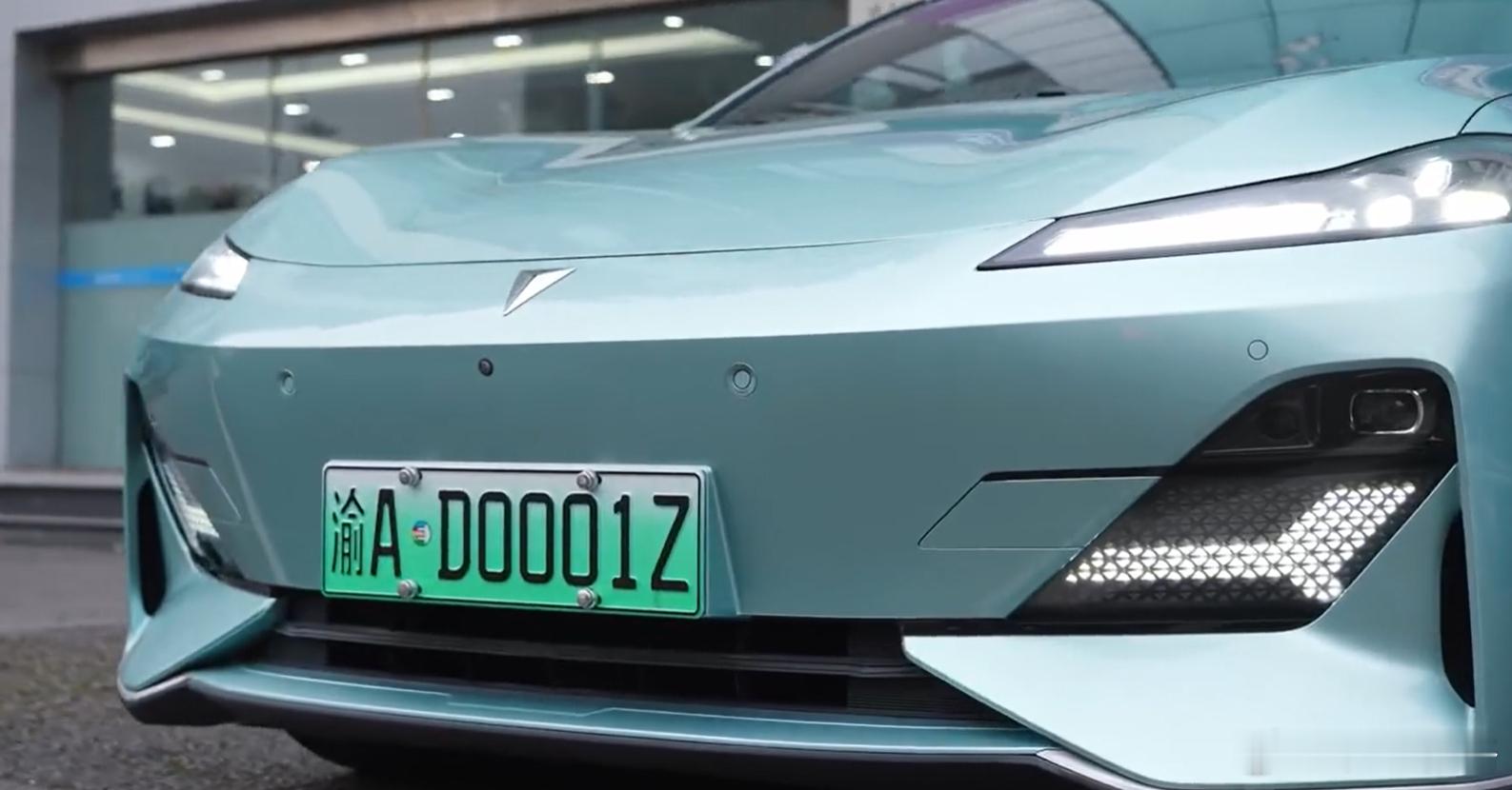 随着多家L3的测试牌照落地这是可以在指定路段脱手的其实我想表达的是，电子警察摄像