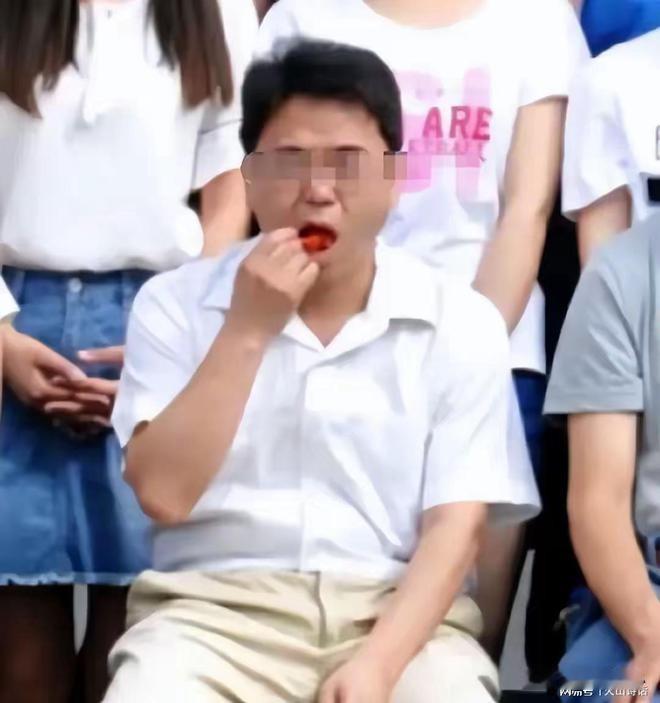 又一个大瓜！比王贵元还恶劣的来了，教育界又一个教授被指家暴出轨！逼妻儿跳河，诱女