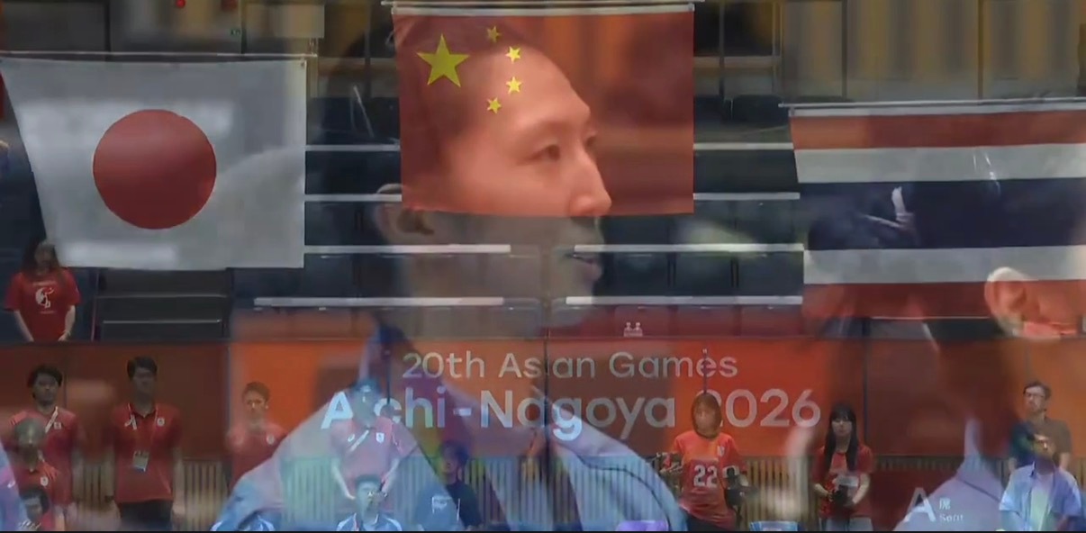 客场夺冠的意义就在于此：让国歌在别人的主场奏响，让国旗在最高的位置升起。中国女排