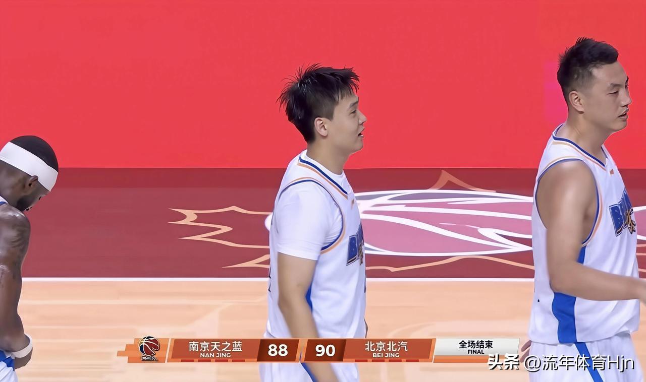 北京男篮艰难战胜同曦男篮，本场比赛认清了几个事实。

1. 赵睿是这支北京队真正