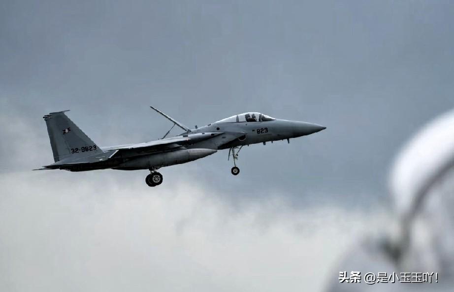 突发消息！

刚刚，多家外媒发布快讯称，

一架美军F15战斗机在伊朗西部山区坠