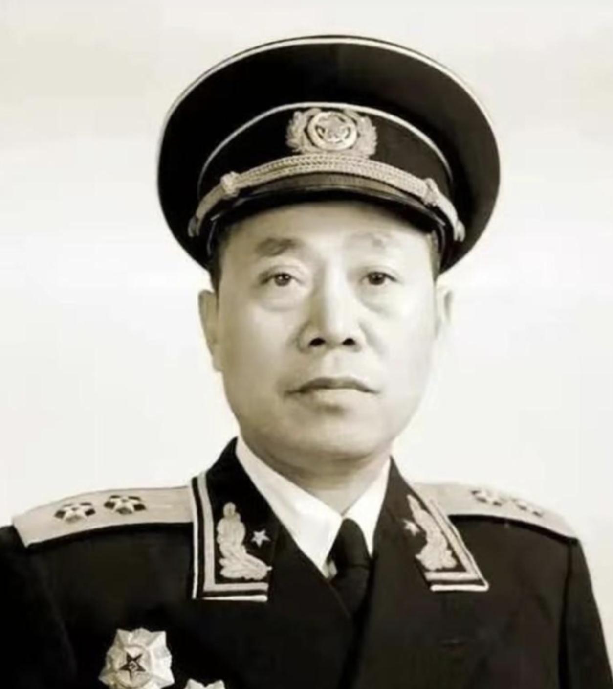[微风]1967年1月21日，新中国开国中将，海军副司令员的陶勇，被人发现死在一