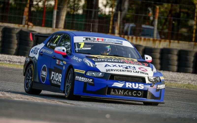 原来使用领克赛车的不止CYAN车队，还有来自南美TCR赛事中的Paladini车