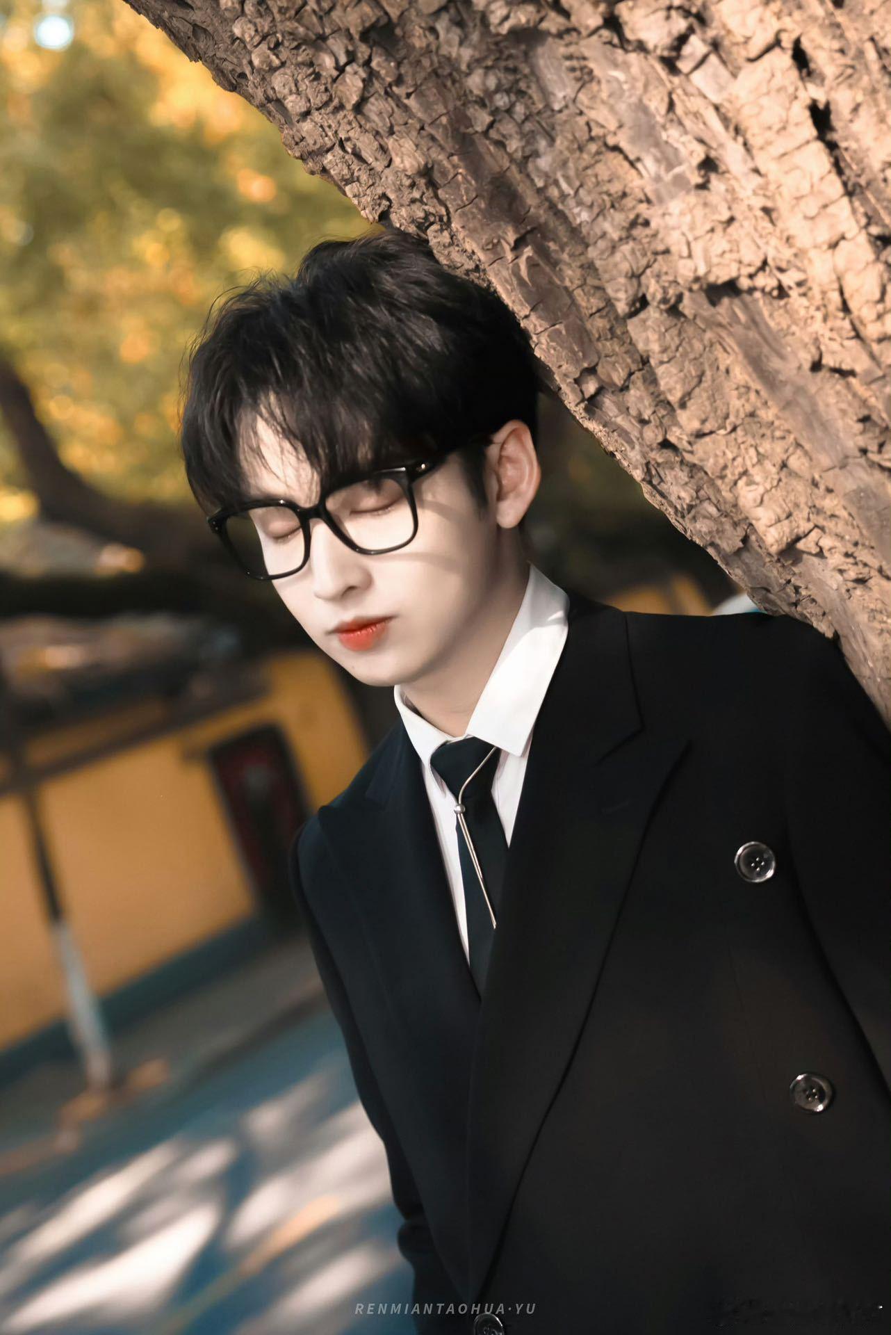 这就是理想中学长的模样吧！帅气、暖心又有实力，小齐的学长感真的藏不住 