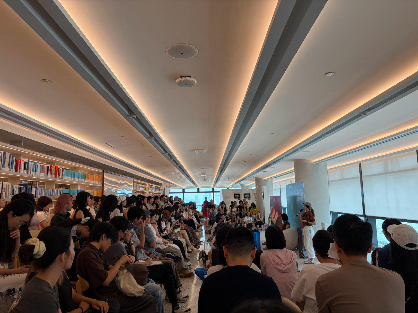 在广州一个月内第三场仲树讲座，今天这场将是最长的一场（两个半小时）。我将学习。 