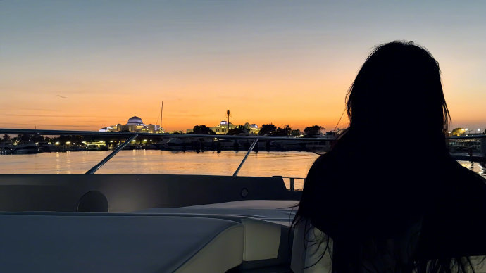 刘亦菲游轮度假plog 刘亦菲看海晒照   刘亦菲游轮度假plog，刘亦菲看海晒