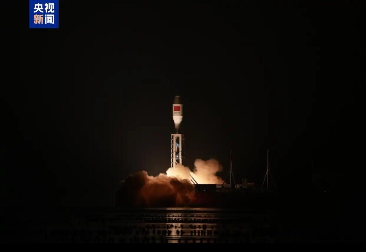 🚀 捷龙三号十发十捷！深夜海阳一箭十星送“微厘”入轨

📅 发射快讯

北京