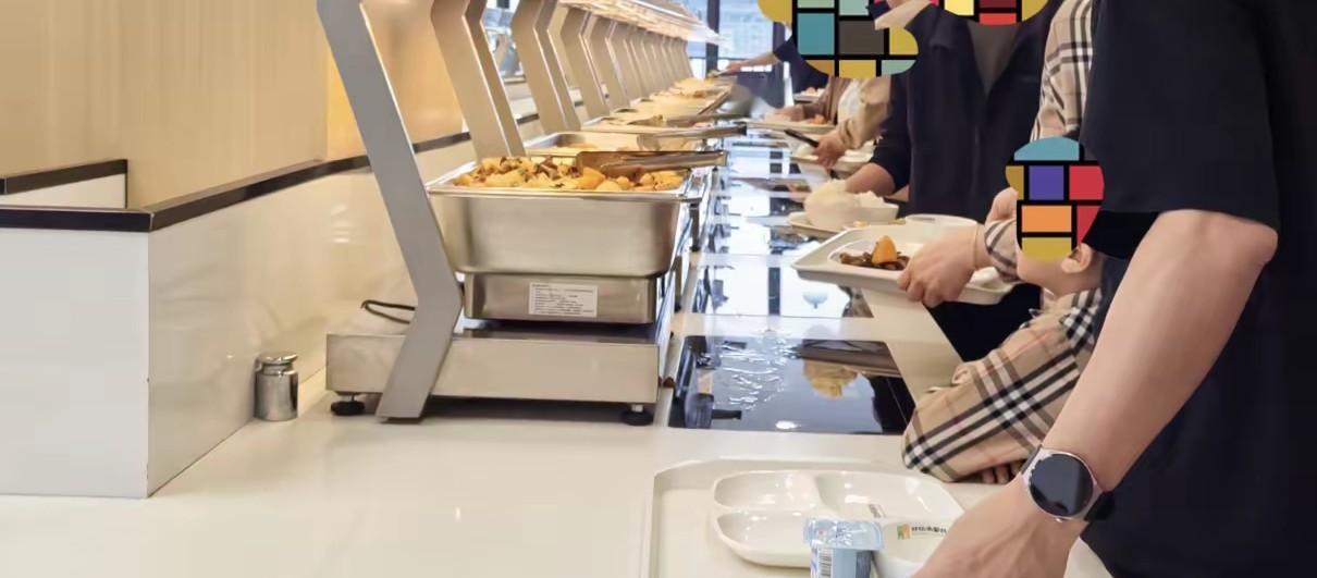 受朋友邀请来福耀科技大学的食堂吃饭，本以为这个食堂不对外营业，今天来吃了才发现这