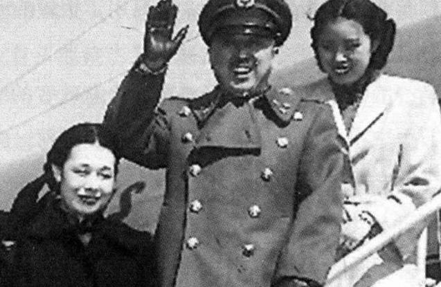 卫立煌避居香港时说句气话，没曾想传到北京，周总理决定接他回京。1954年，为躲避