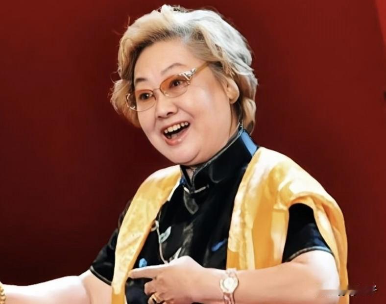 郭兰英在广州去世了，享年97岁，长寿老人！
她出生于山西平遥贫苦农家，4岁进晋剧