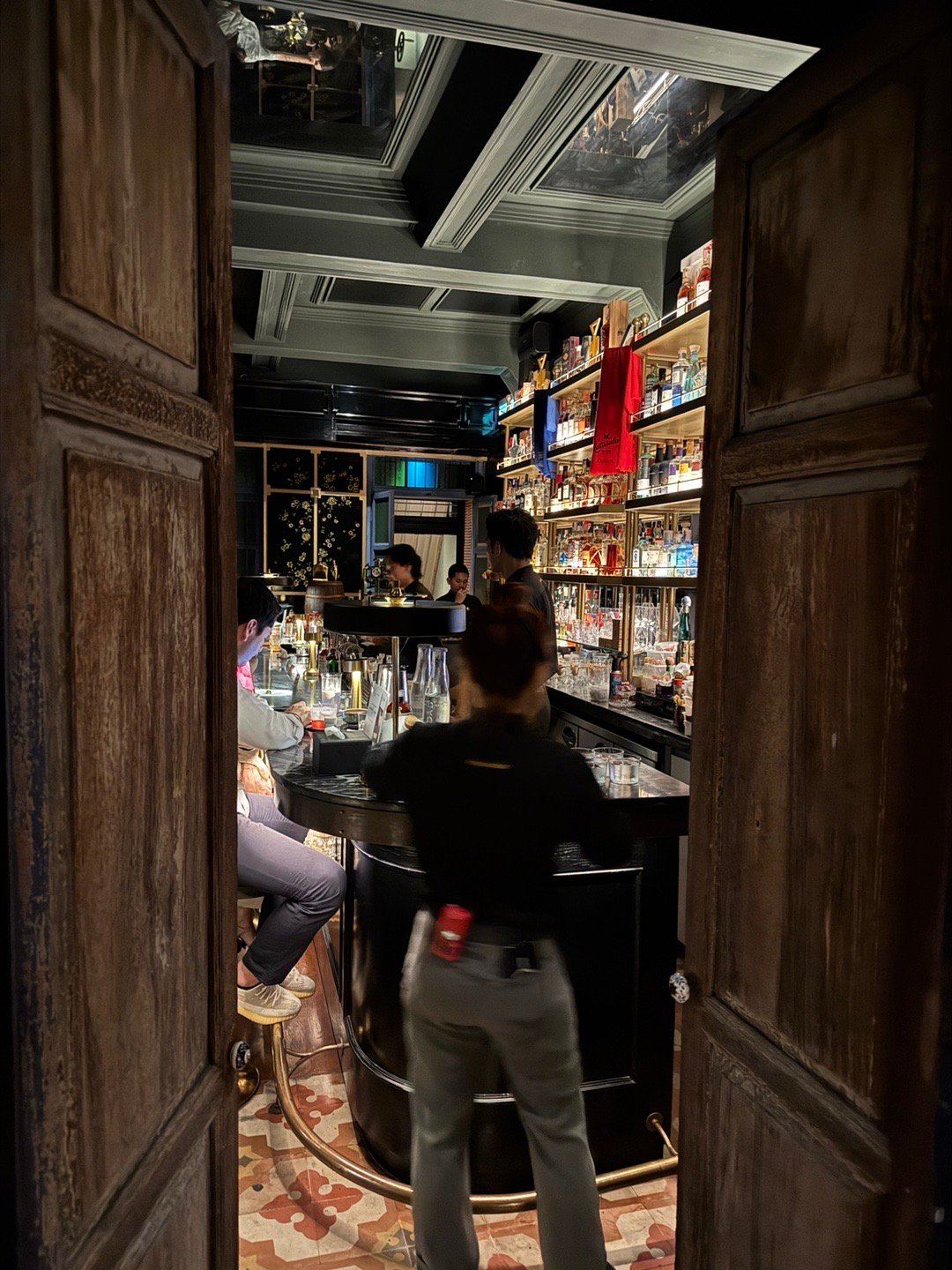 超级旅行 这两天刷了4家亚洲50 Best的调酒吧，用15杯酒的风味，重新构建了