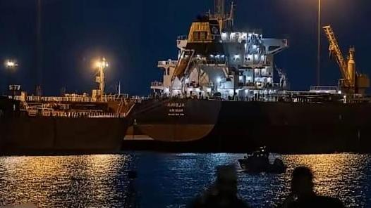 48小时光速翻脸！伊朗承诺成空，中国两艘巨轮被强行拦截折返
 
伊朗外长刚向全世