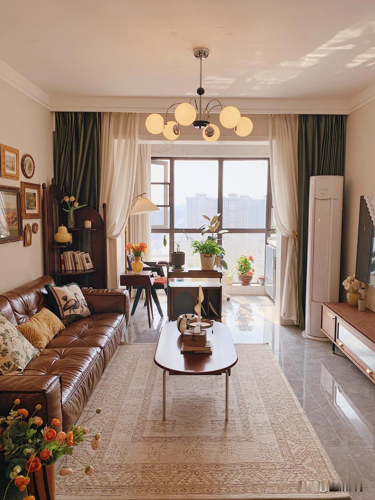 坐标河南郑州，建筑面积89平，套内65平！方方正正三室，客餐厅一体，毛坯交付自己