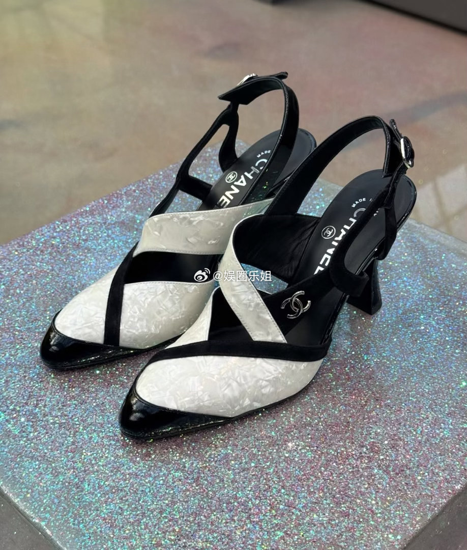 直击时尚幕后｜毛毛虫，蝴蝶｜Matthieu Blazy 笔下的香奈儿“未完成”