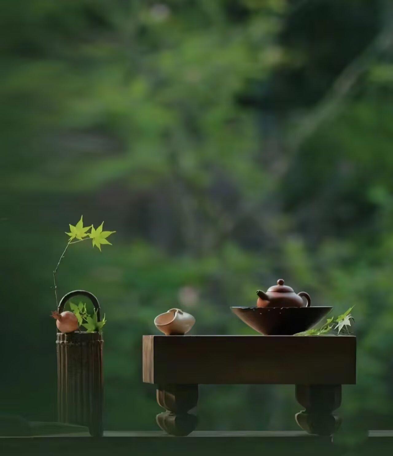 趁自己还年轻，给一个自己牛逼的机会。即使看不到希望，即使看不到未来，也相信自己的