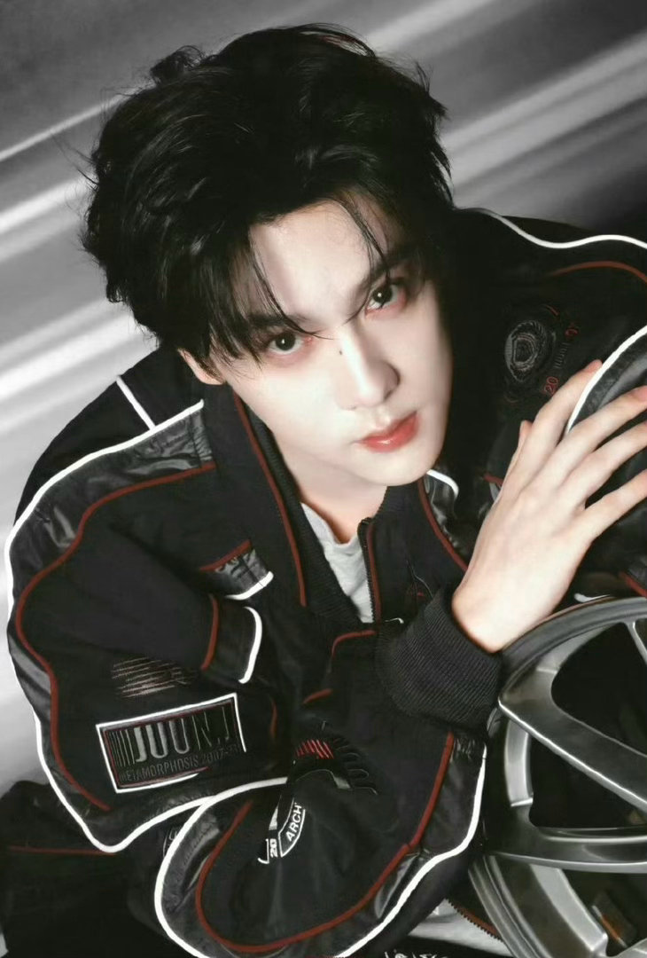 橹穆和田栩宁两家粉丝怎么了