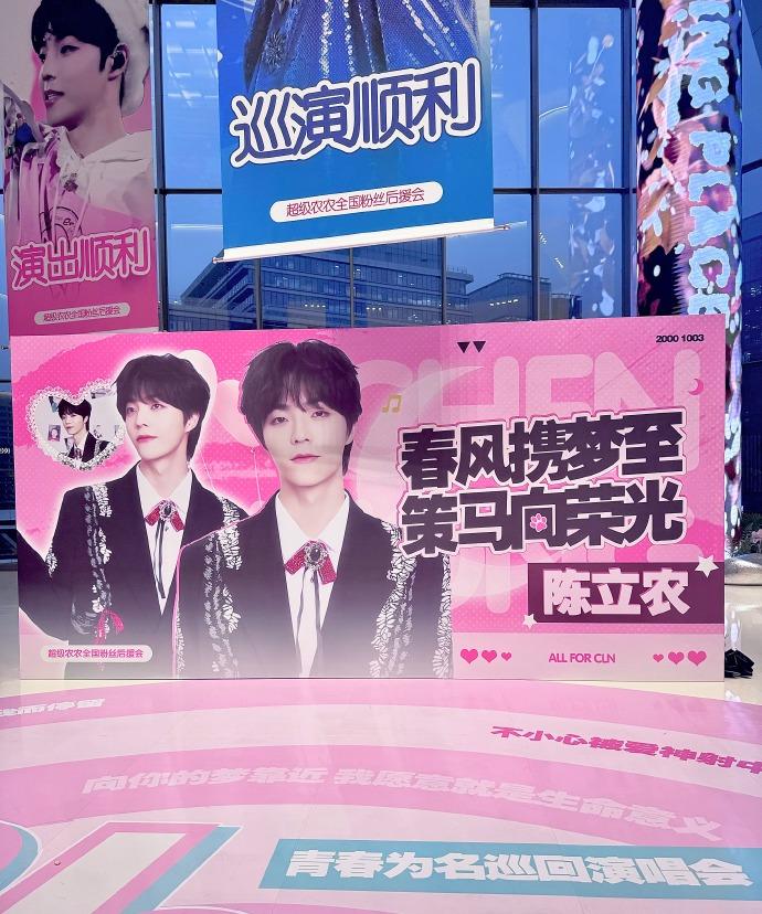 每天悄悄收藏好多幸福的小瞬间，像软萌的兔子碰着甜甜的糖果。这些温暖画面一点点累积