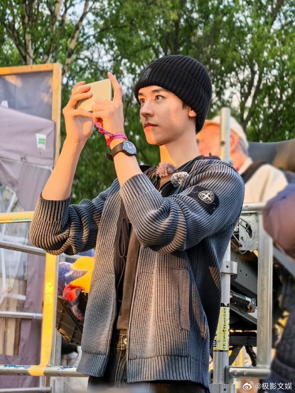 龚俊碎片放送龚俊冰川峡湾碎片龚俊冰川峡湾碎片，好看，真棒 ​​​