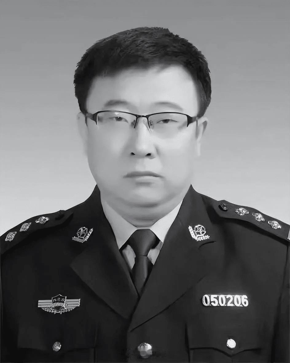 正义从不会被枪声熄灭。2016年7月10日，内蒙古通辽民警包占全坚守执法底线遭枪