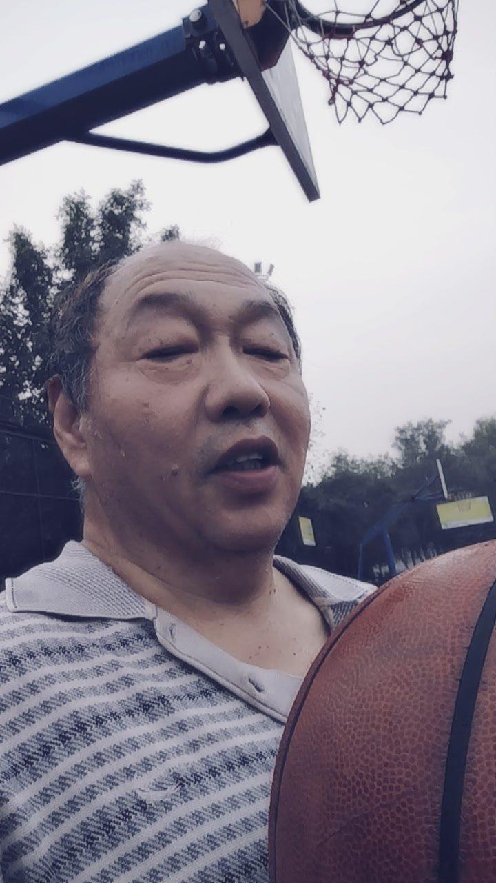 6：6：5，30个罚球线位置投进17个。100个三分球投进48个。 创新的纪录了