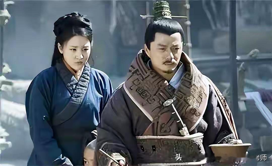 韩信死后他的后人如何了
当年韩信被杀诛灭三族
韩信年仅三岁的儿子
被萧何暗自保护