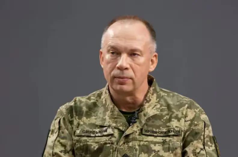 昨天被解职的乌克兰前国防部长米哈伊洛·费多罗夫接受了长时间的采访，他在采访中批评
