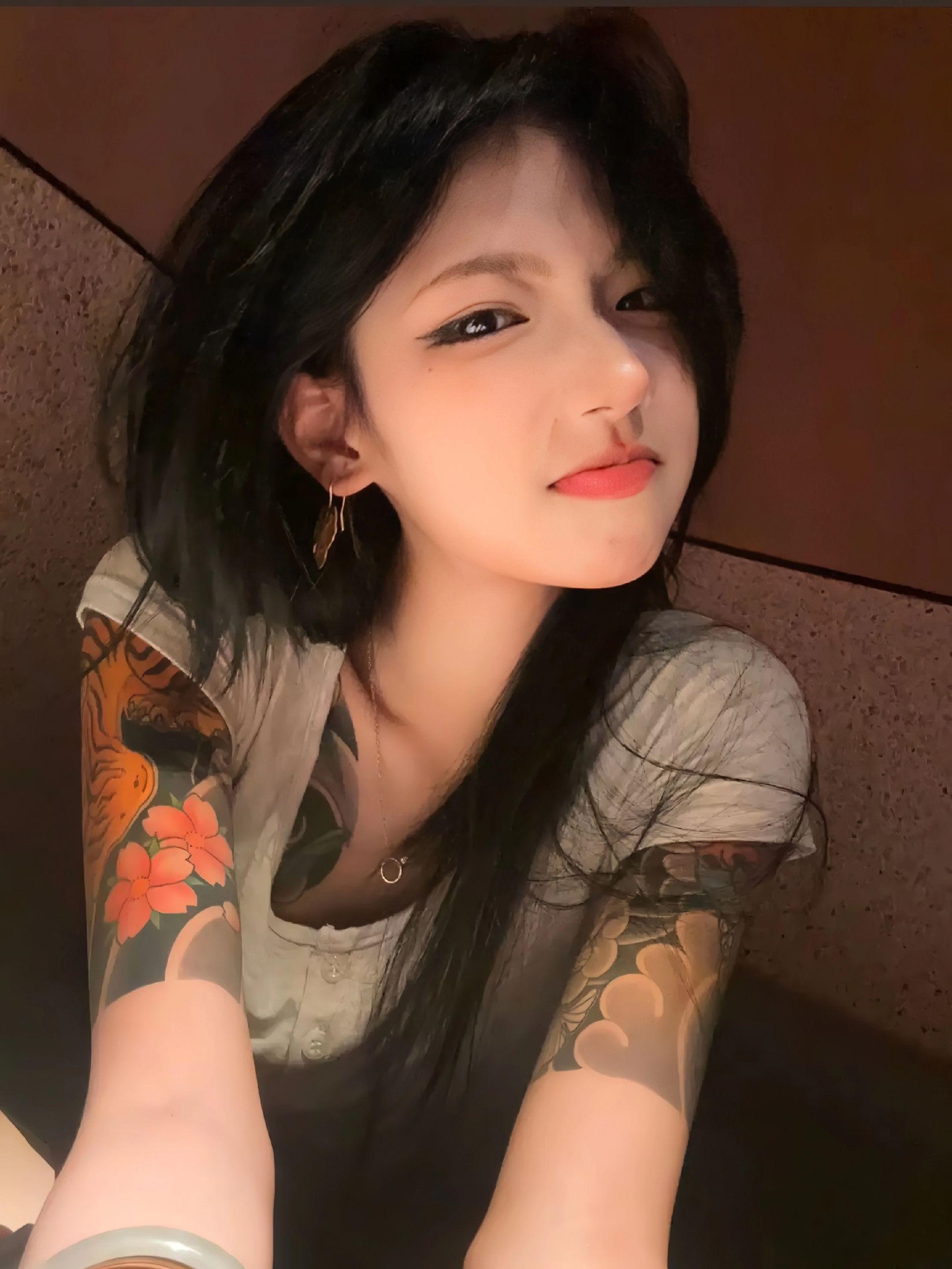 我也有个花臂梦 奈何家父略懂拳脚.
