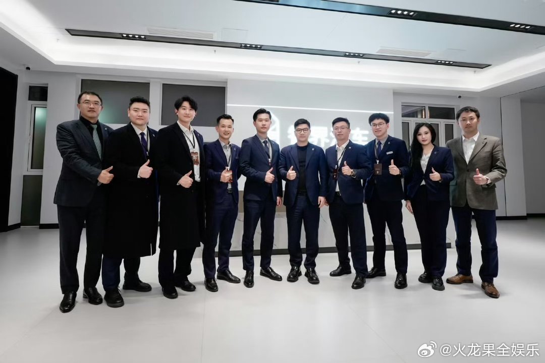 智界高管称新配色是态度的表达赵长江智界S7实力喊话极光绿不只是配色，更是一种态度