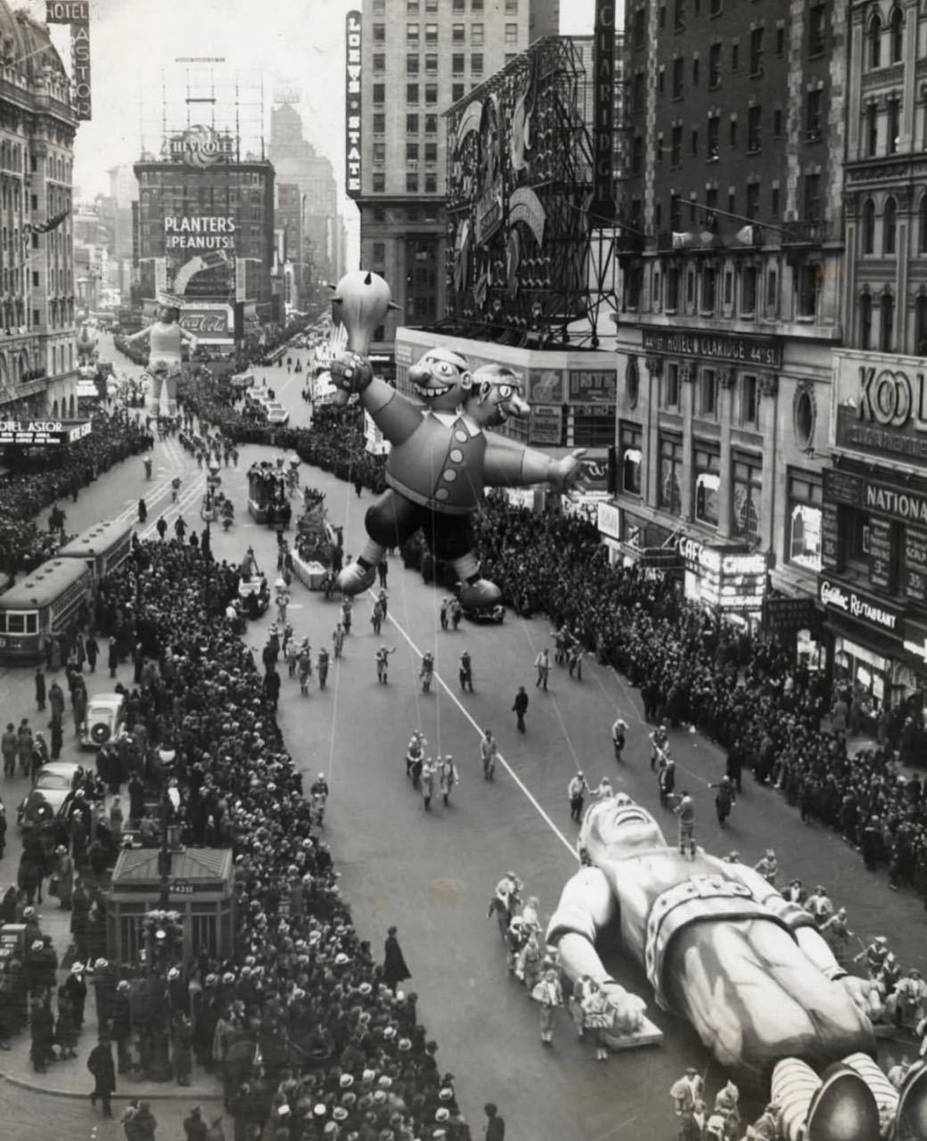 【来自投稿】1930-1960美国纽约 感恩节大游行 